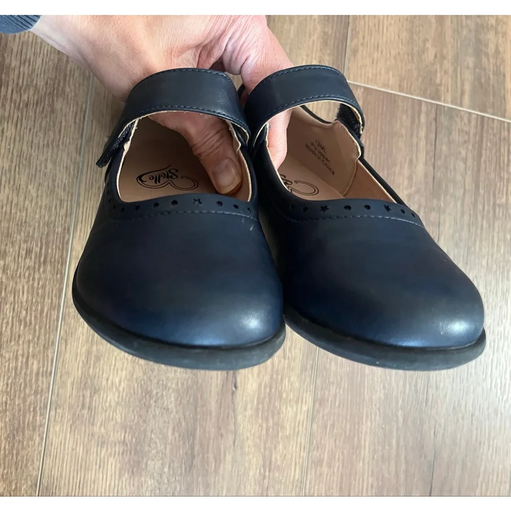 Stelle navy blue girls Mary Jane shoes size 13